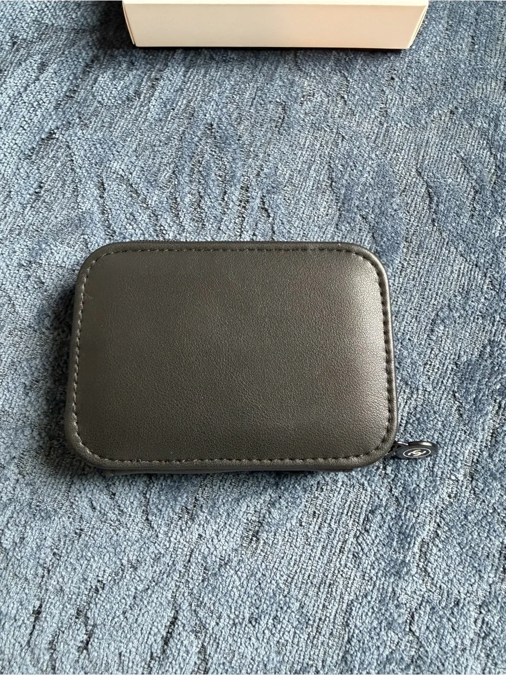 CHANEL Beauté Black Leather Zip Vanity